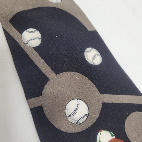 VINTAGE 90s Norman Rockwell four sporting boys baseball 1951 silk tie - Picture 5 of 9